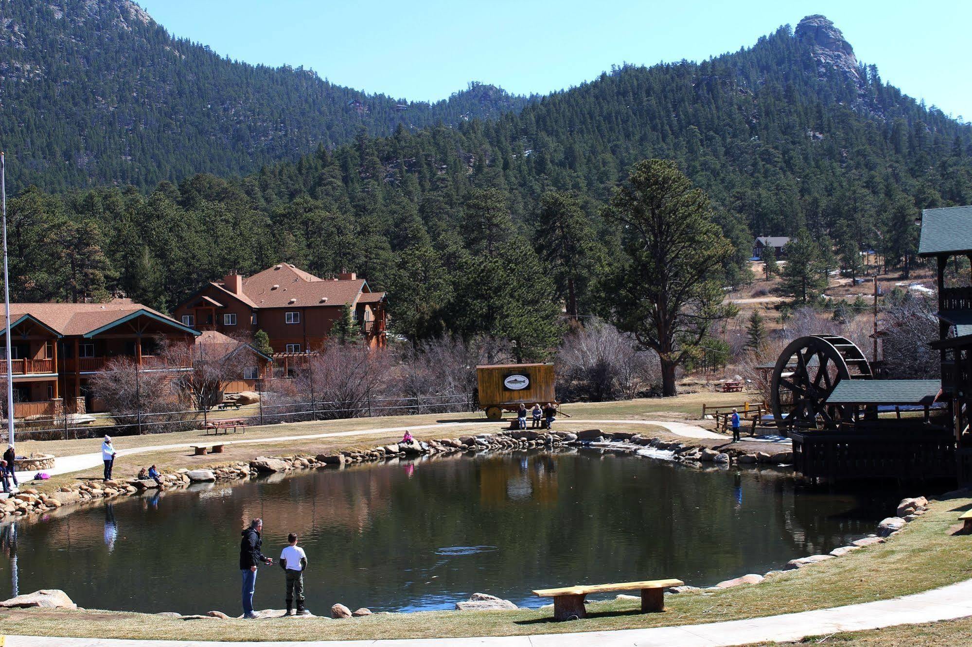 Tiny Town Cabins Estes Park Exteriör bild